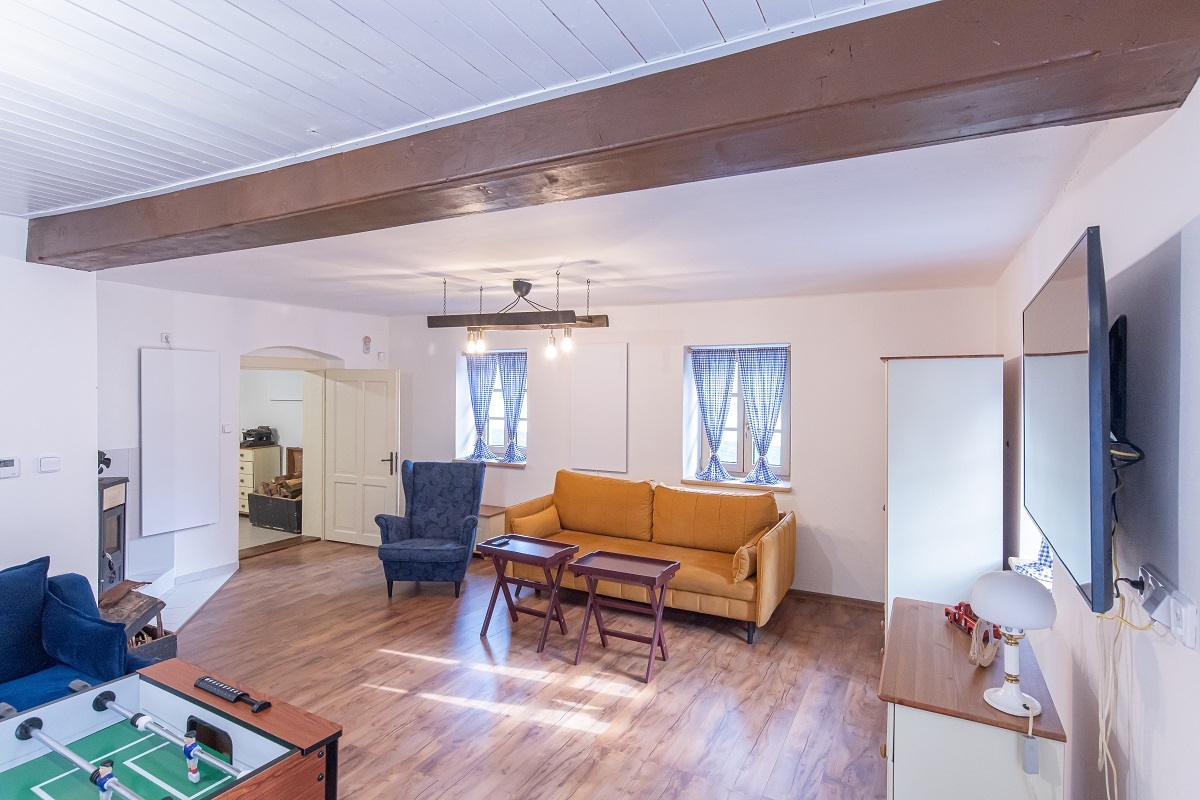 Chalupa Pust&eacute; Žibřidovice &ndash; salon